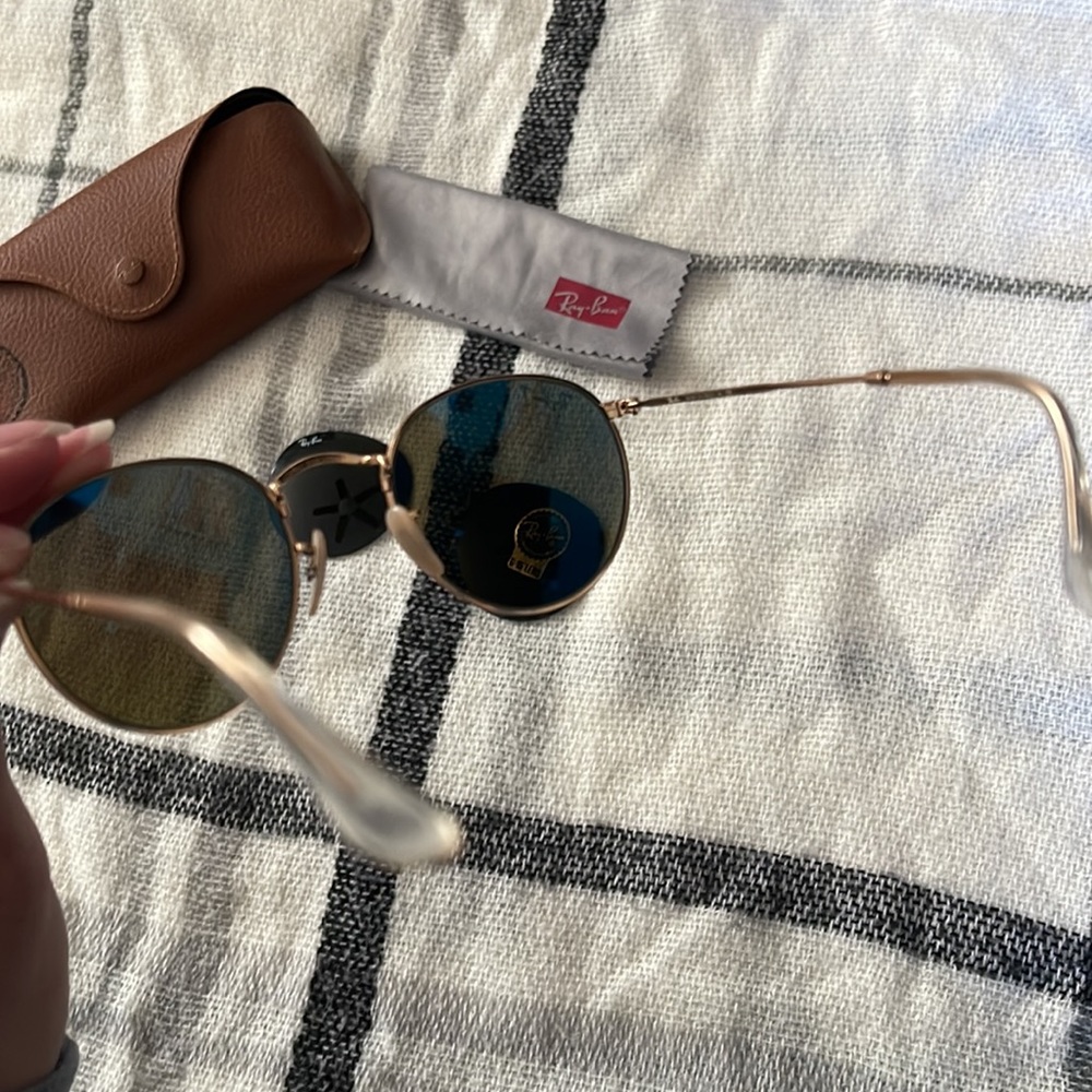 Ray-Ban RB3447 Gold Metal w/ Polarized Blue Flash Lenses + G15 Lens Bundle! - Picture 5 of 7